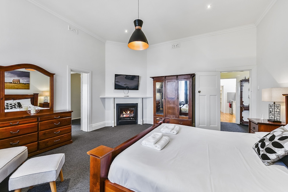 Wyatt Guest House