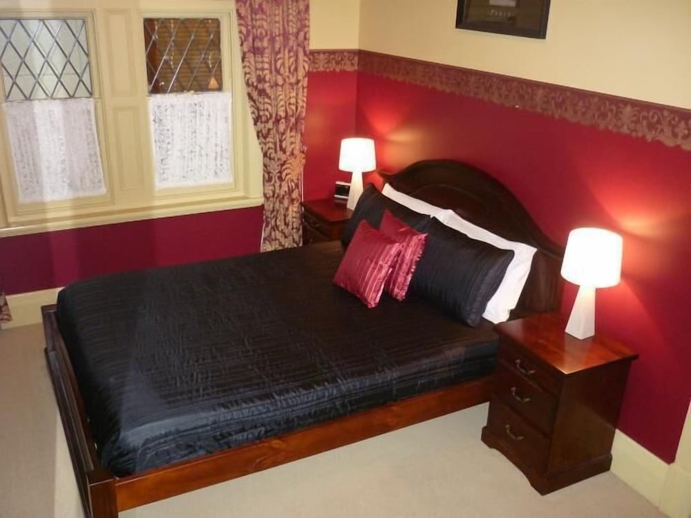 Wyatt Guest House