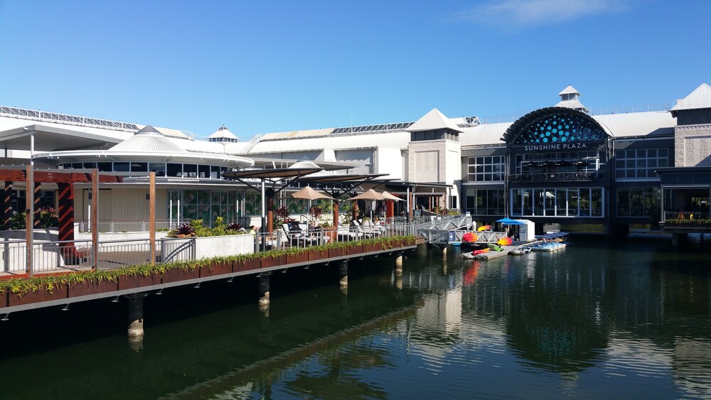 Alex Beach Cabins Alexandra Headland Aus Best Price Guarantee