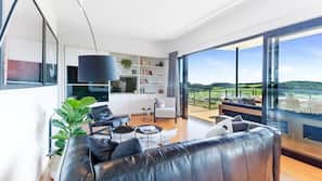 TV, heated floors