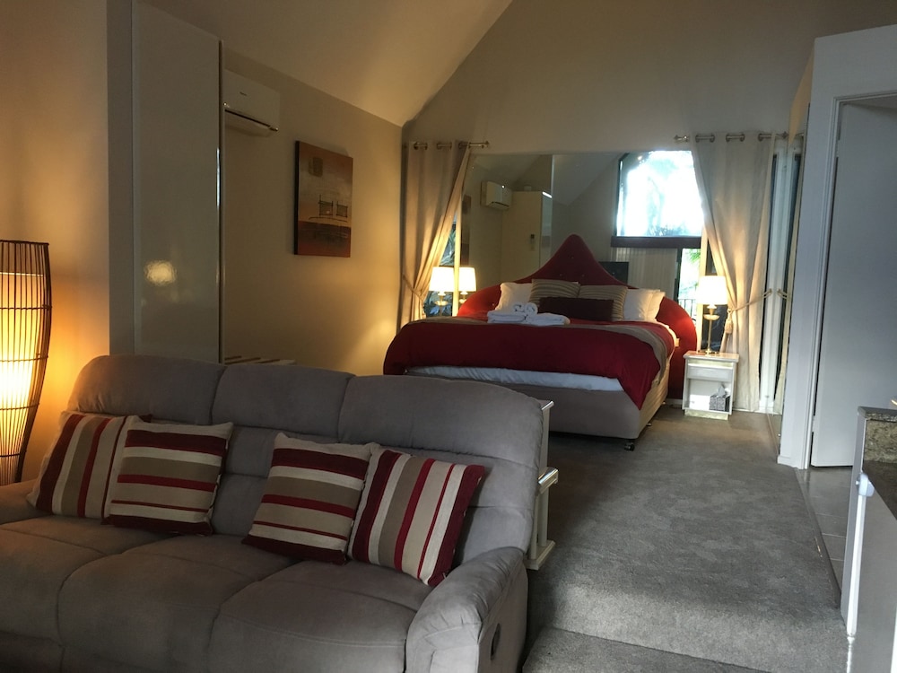 Tamborine Luxury Chalets