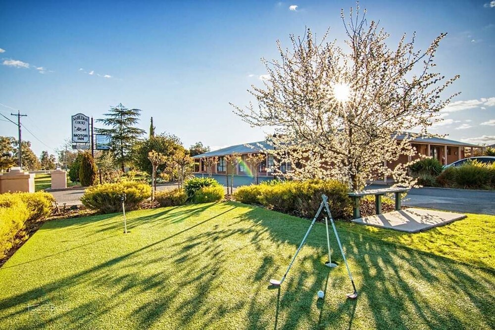 Ashleigh Court Motor Inn