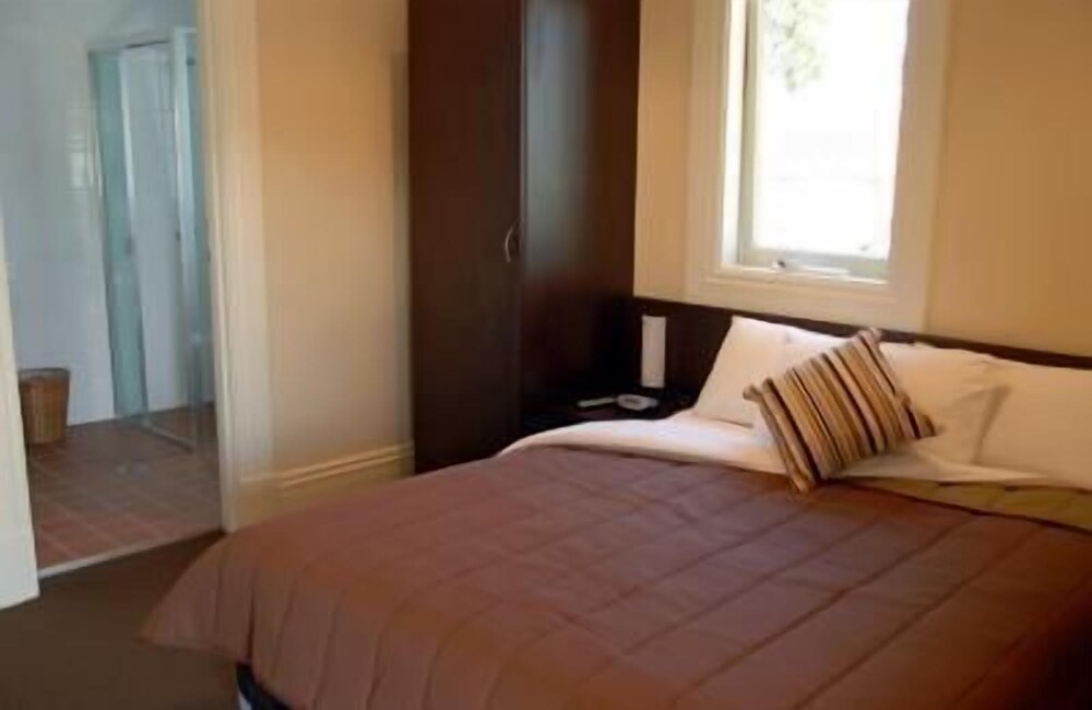 Captain Cook Hotel