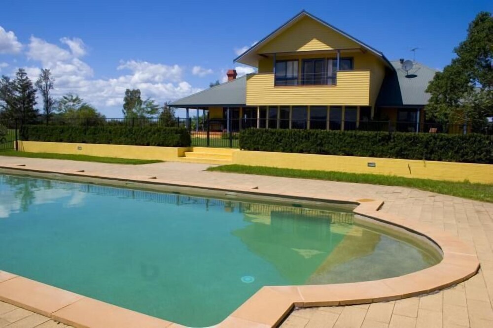 Tranquil Vale Vineyard & Cottages
