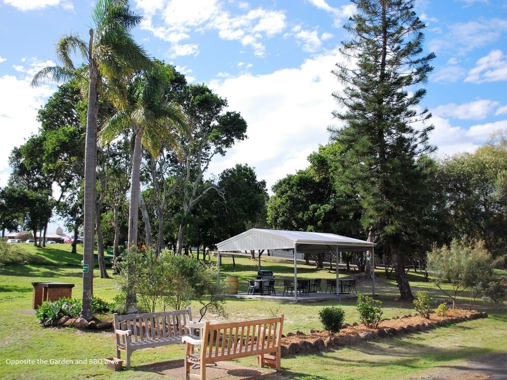 Newcastle Links Motel