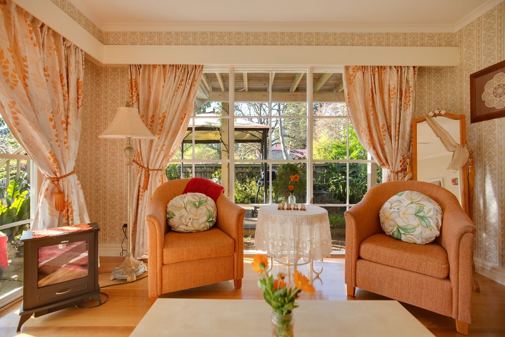 The Heart of Emerald Bed & Breakfast