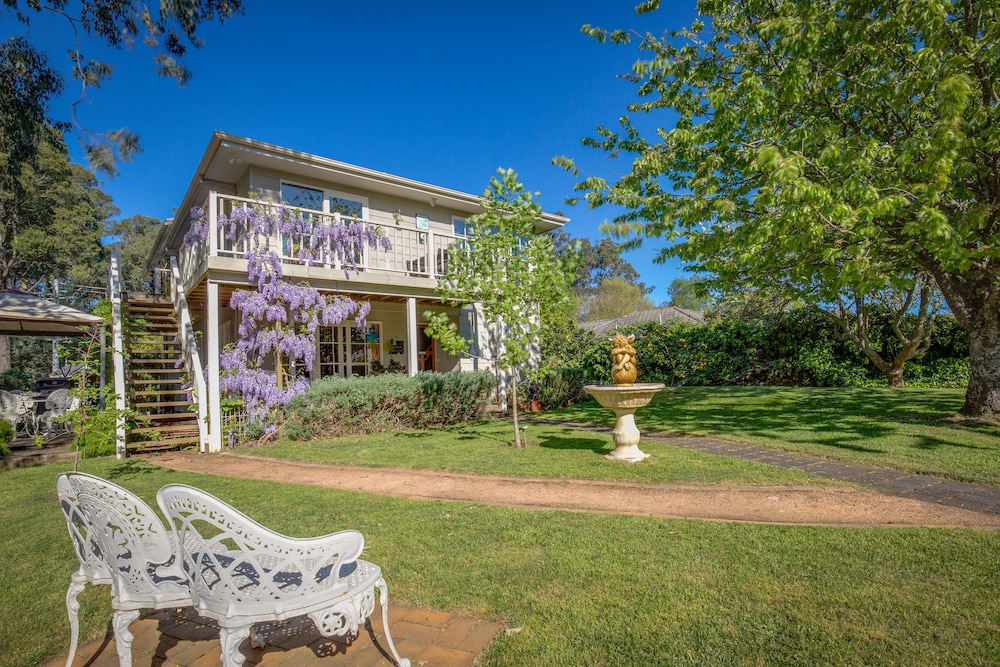 The Heart of Emerald Bed & Breakfast