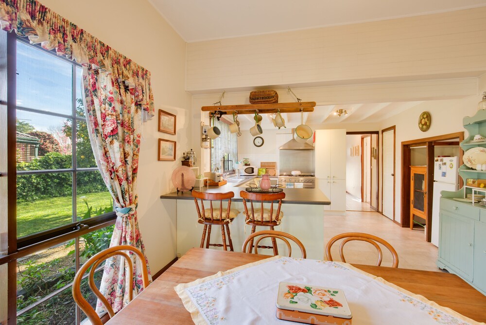 The Heart of Emerald Bed & Breakfast