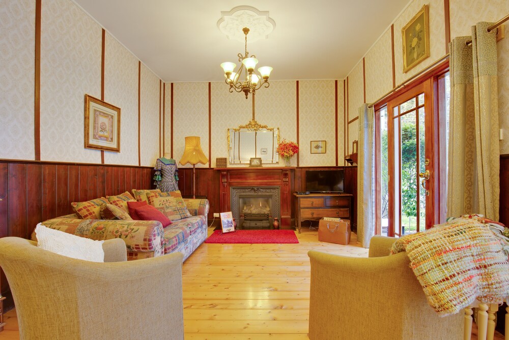 The Heart of Emerald Bed & Breakfast