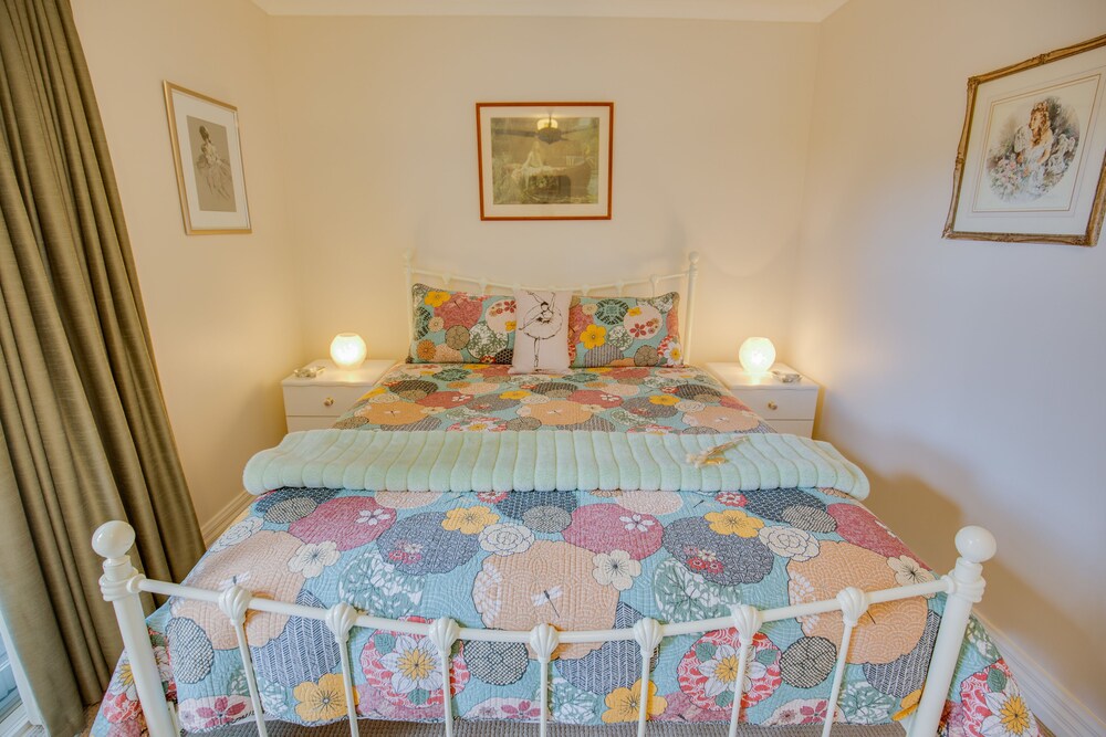 The Heart of Emerald Bed & Breakfast