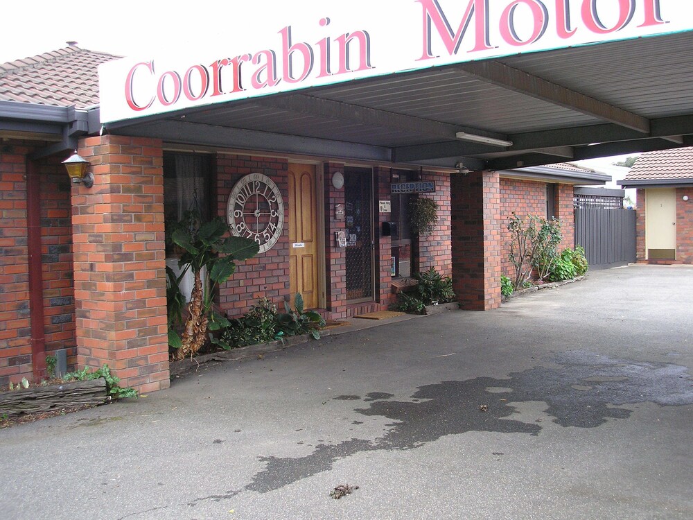 Coorrabin Motor Inn