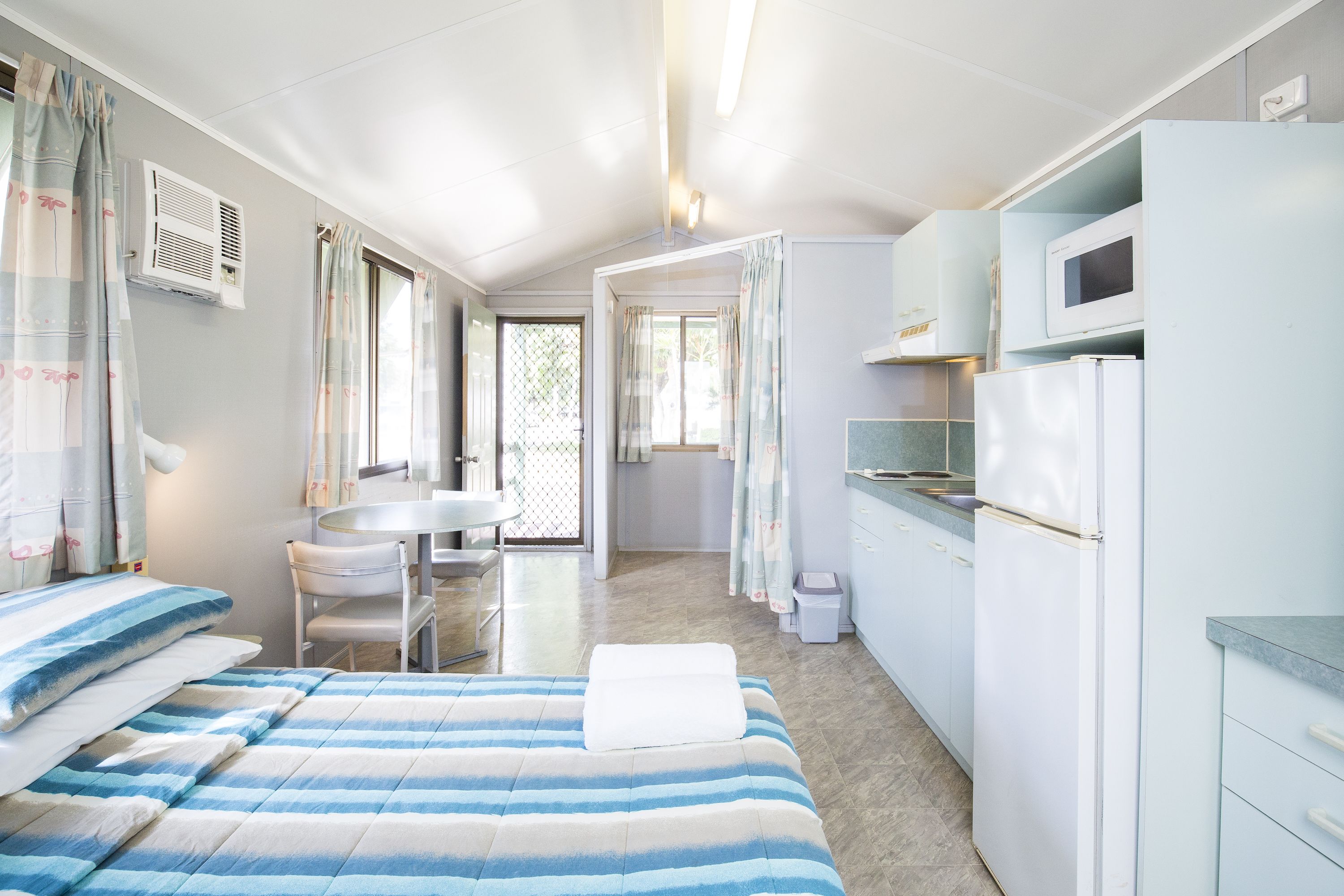 Secura Lifestyle Magnetic Gateway Townsville