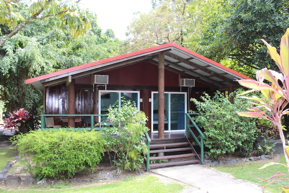 PKs Jungle Village - Hostel