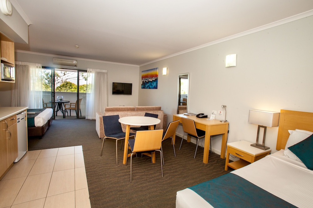 Manly Marina Cove Motel Brisbane in Brisbane Best Rates & Deals on Orbitz