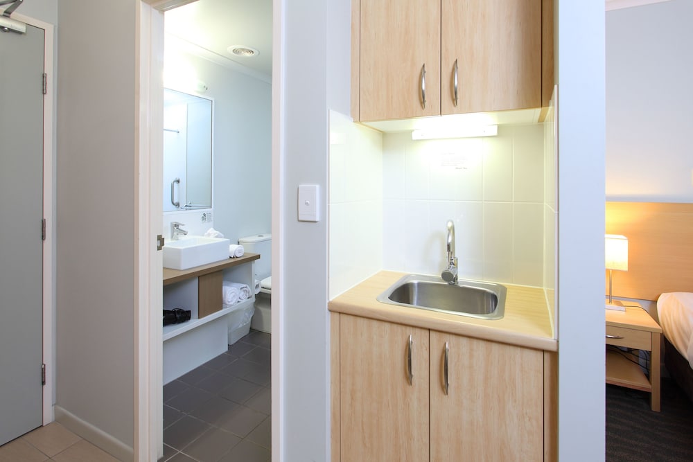 Manly Marina Cove Motel Brisbane in Brisbane Best Rates & Deals on Orbitz