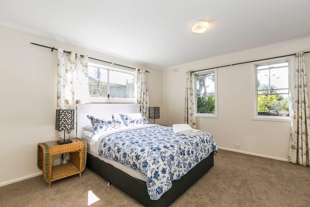 Room, Beachfront Cottages Torquay