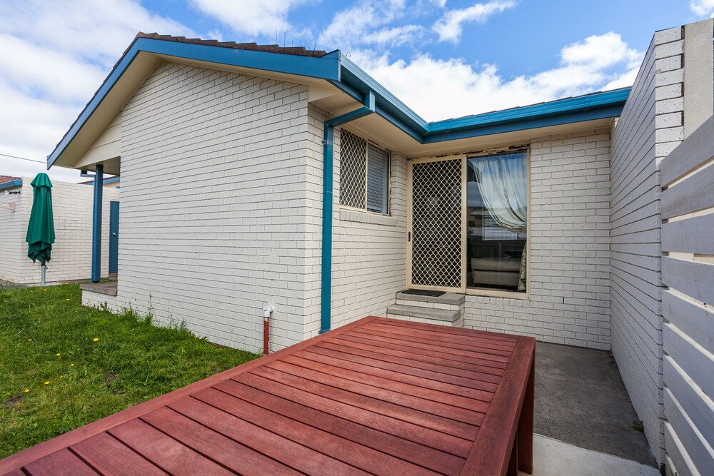 Terrace/patio, Beachfront Cottages Torquay