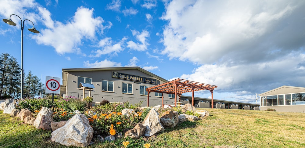 Gold Panner Motor Inn