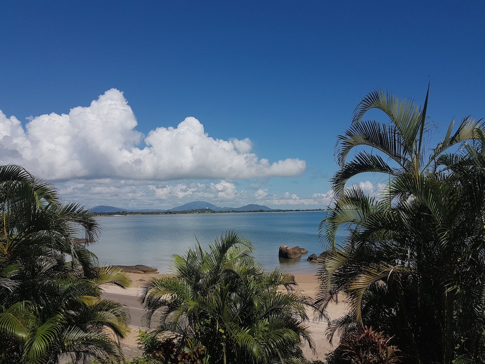 Horseshoe Bay Resort in Bowen Best Rates & Deals on Orbitz