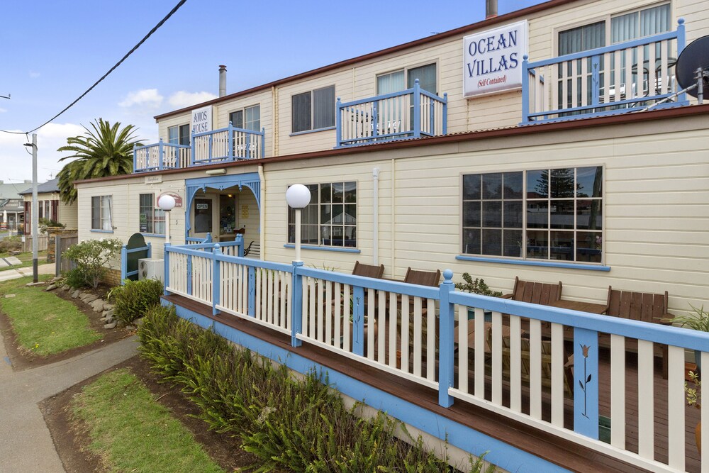 Swansea Ocean Villas