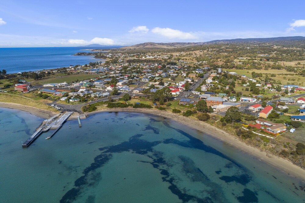 Swansea Ocean Villas