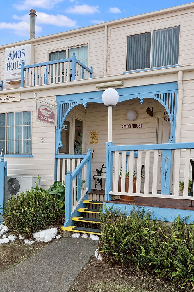Swansea Ocean Villas