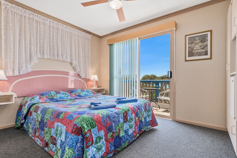 Swansea Ocean Villas