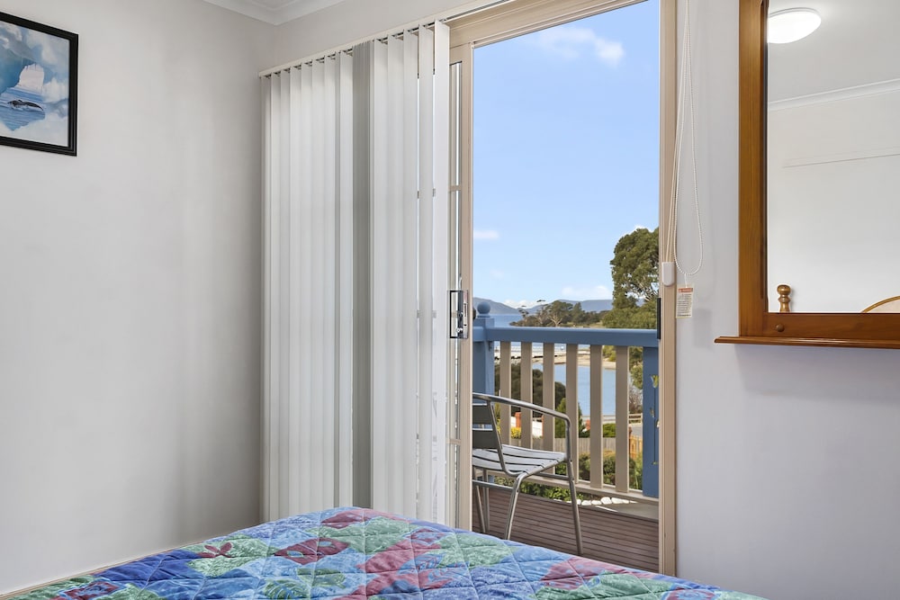 Swansea Ocean Villas