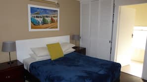 Individually decorated, desk, blackout curtains, free WiFi