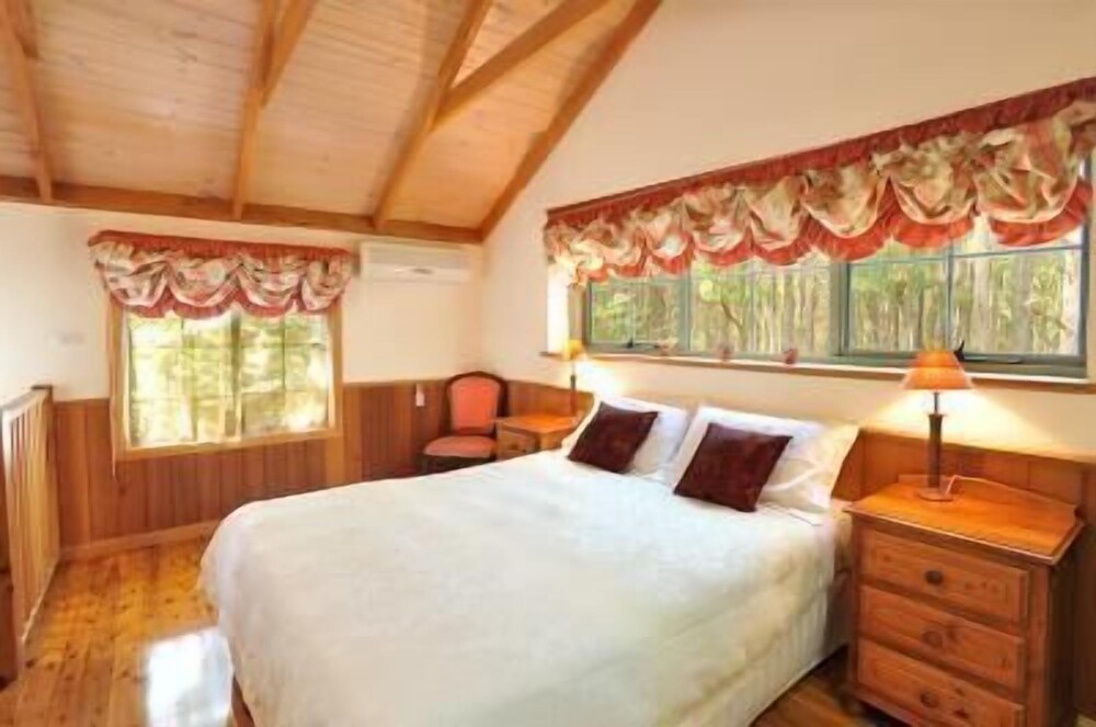 Eagle Hammer Cottages