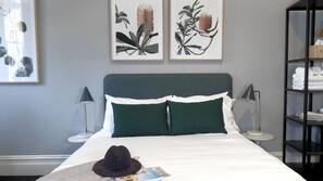Desk, blackout drapes, free WiFi, bed sheets