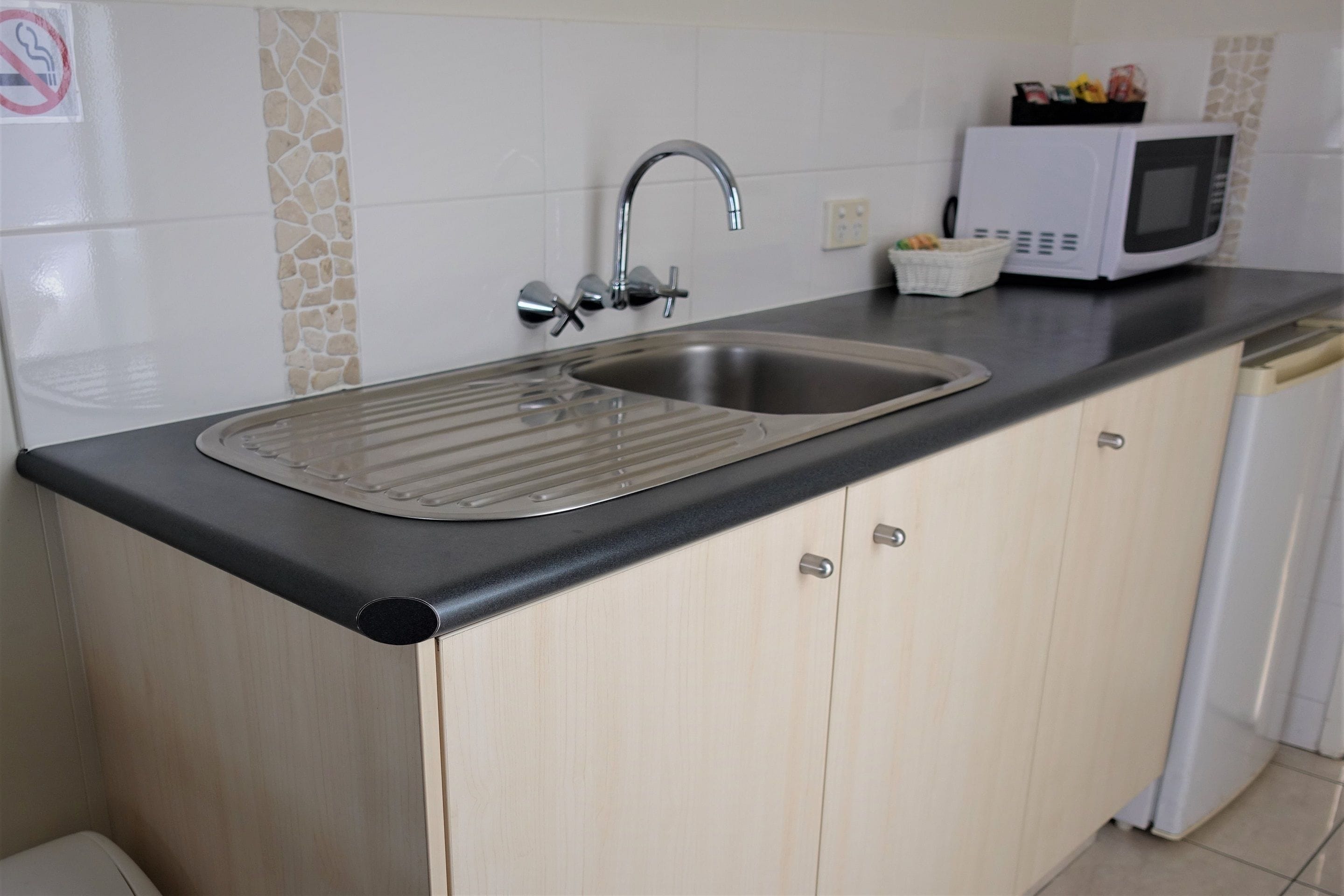 Pacific Palms Motor Inn