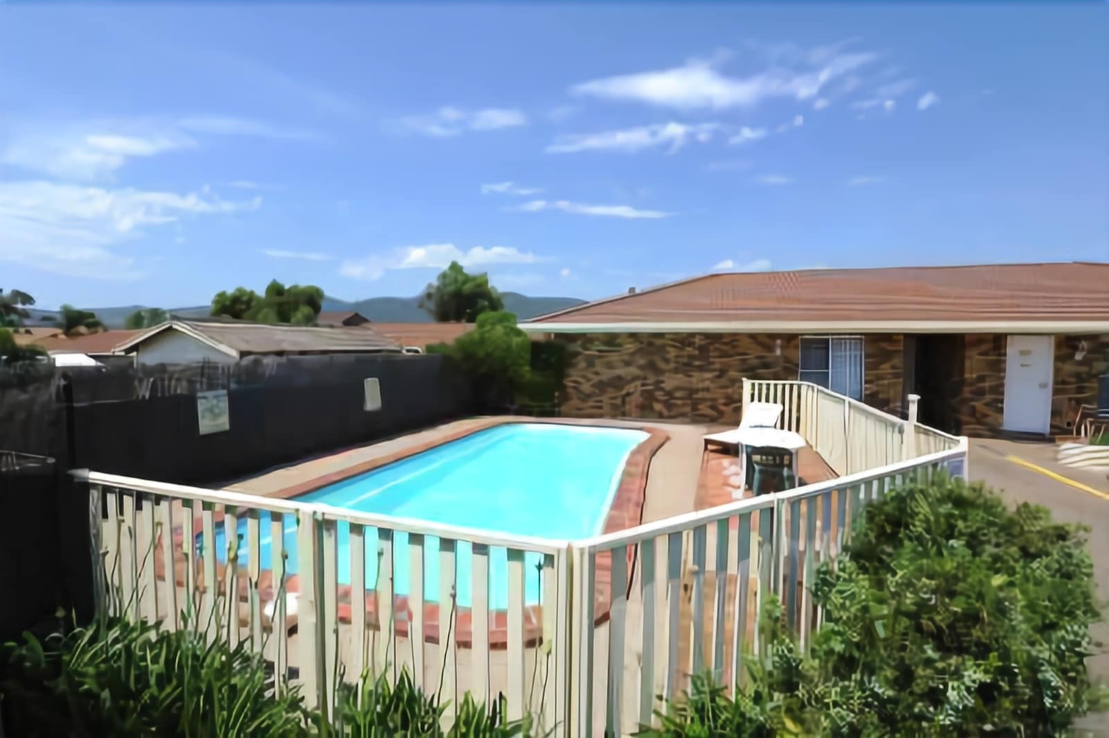 Golden Grain Motor Inn