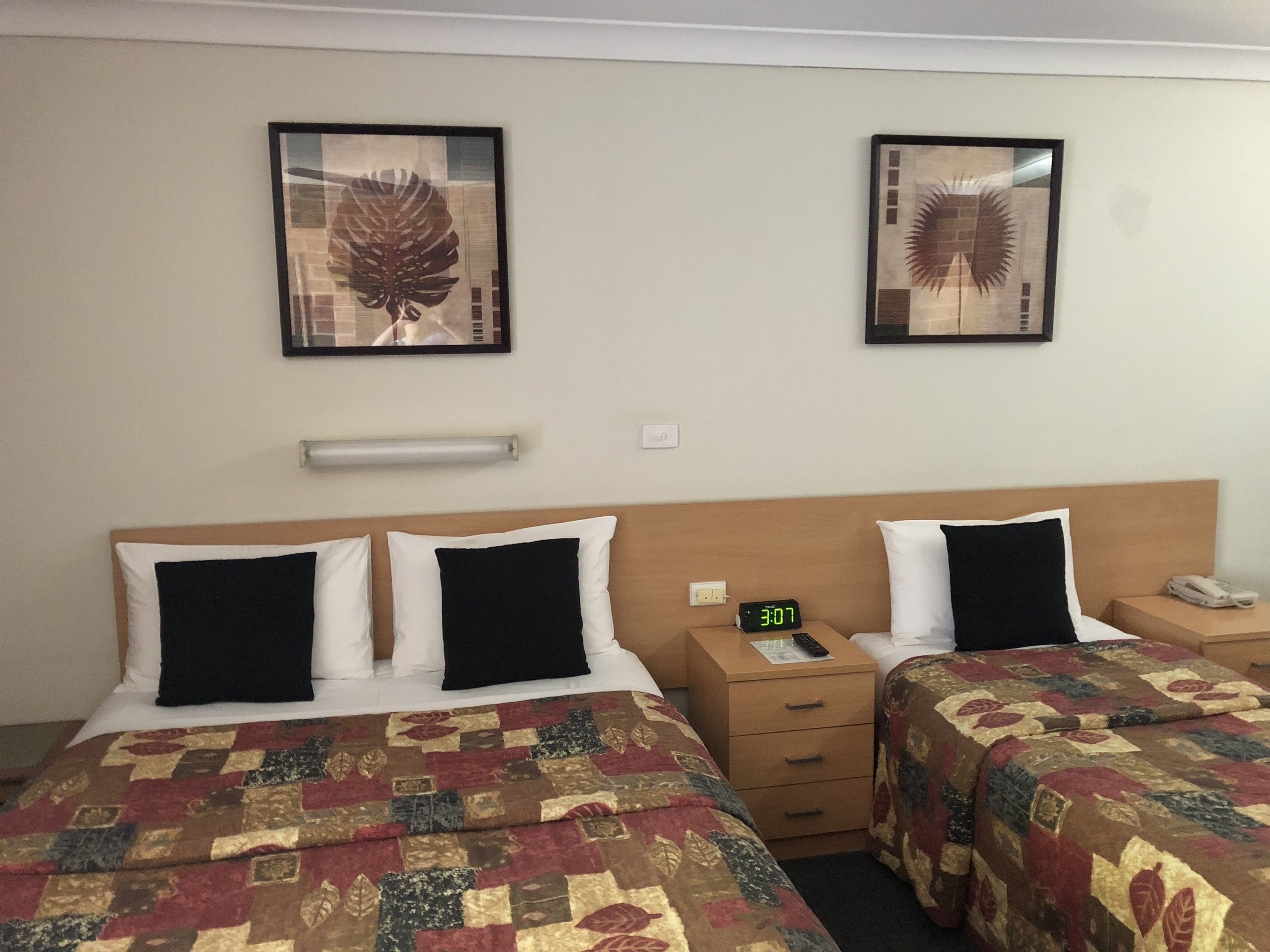 Golden Grain Motor Inn