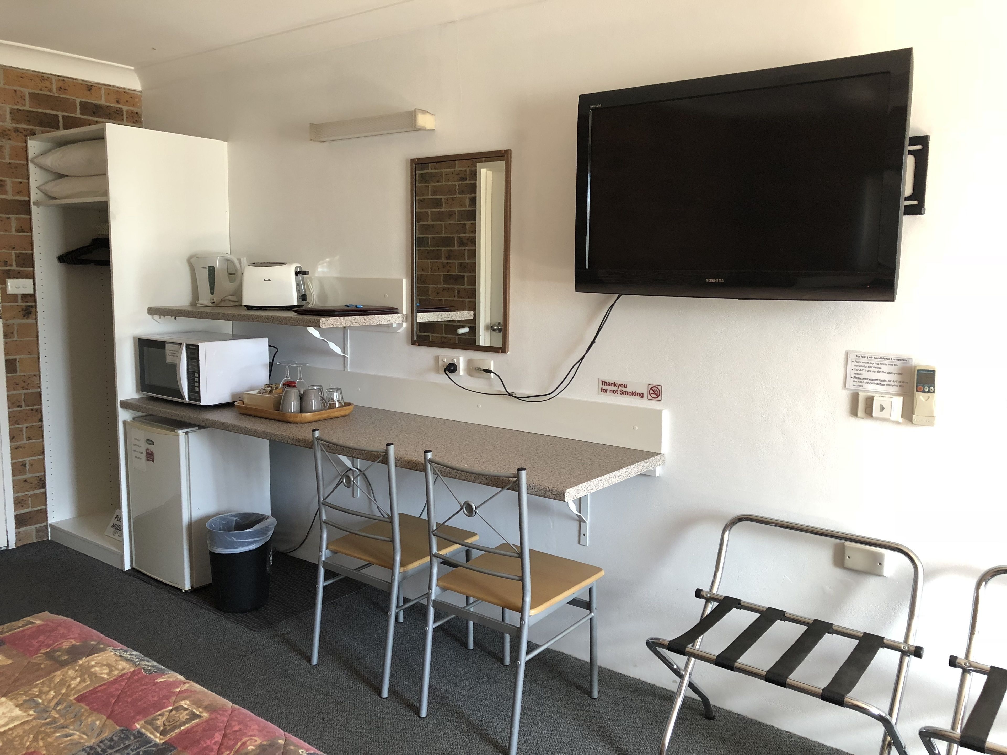 Golden Grain Motor Inn