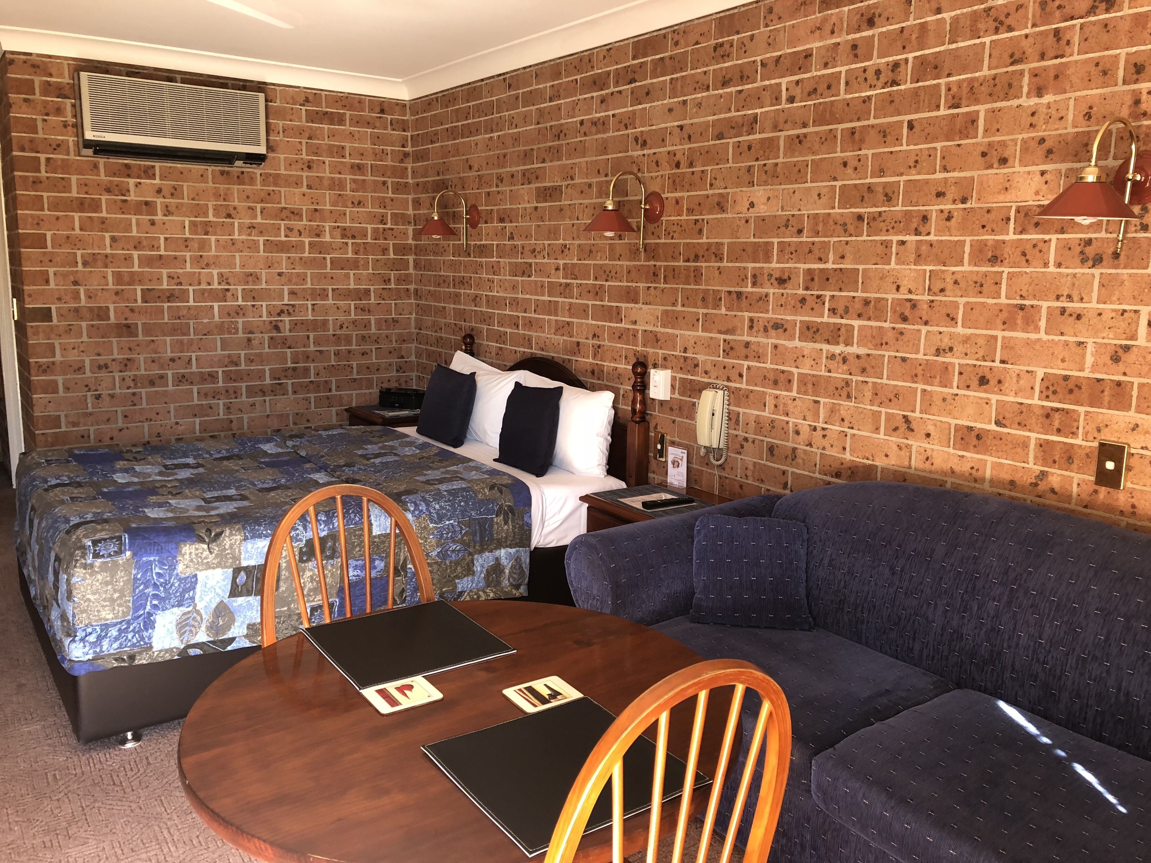 Golden Grain Motor Inn