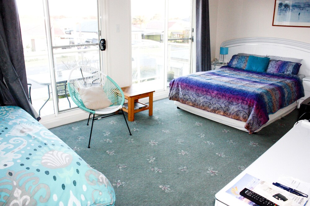 Lake Illawarra Bed and Breakfast