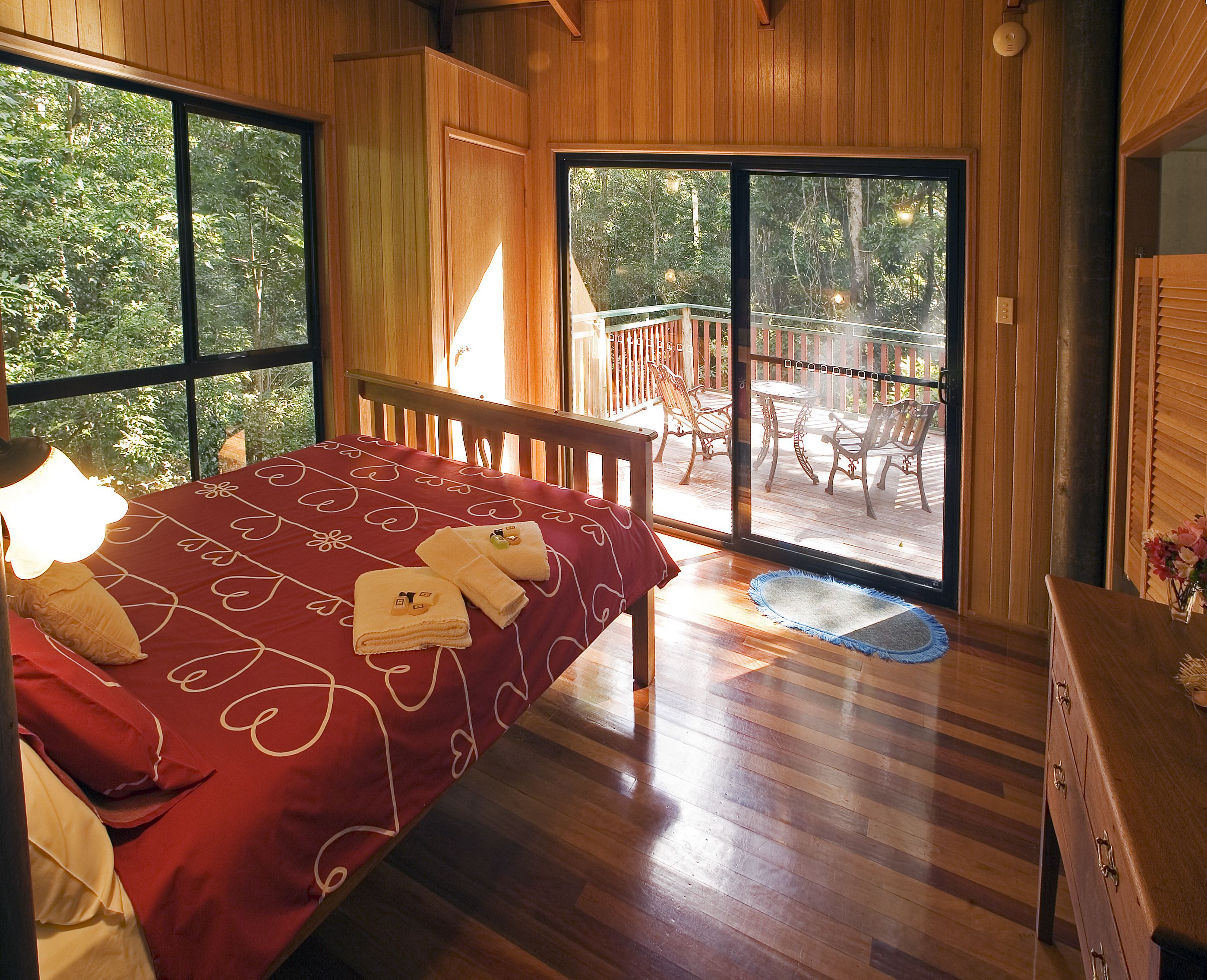 Springbrook Lyrebird Retreat