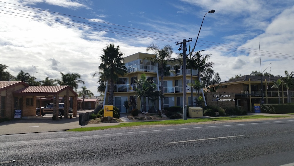 Ultimate Holiday Apartments