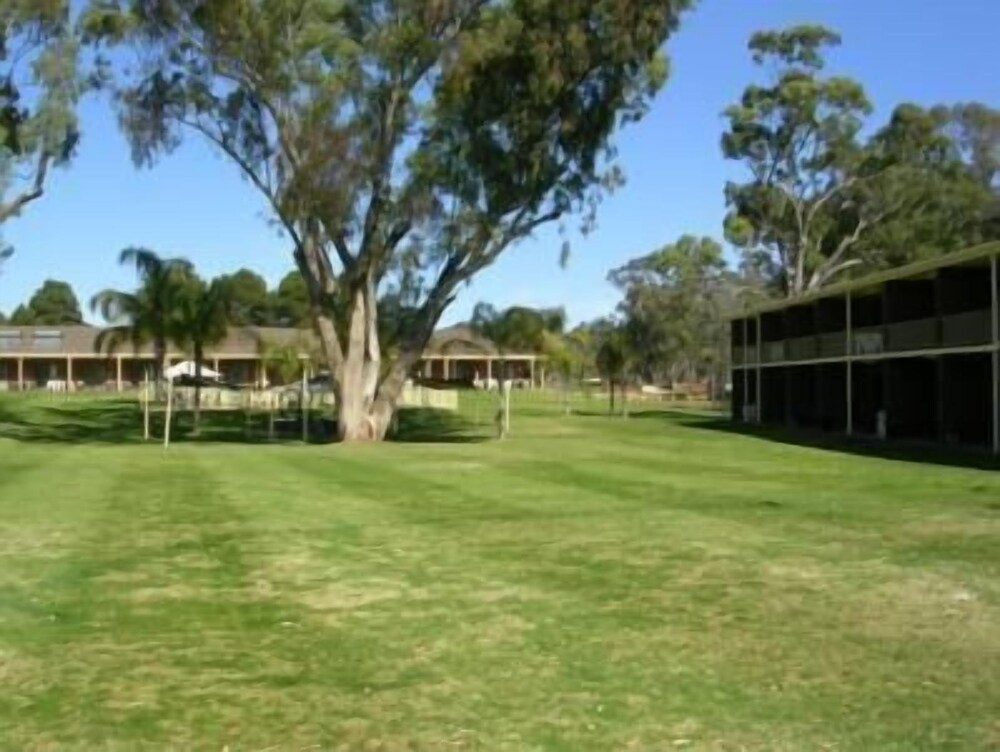 Tocumwal Golf Resort