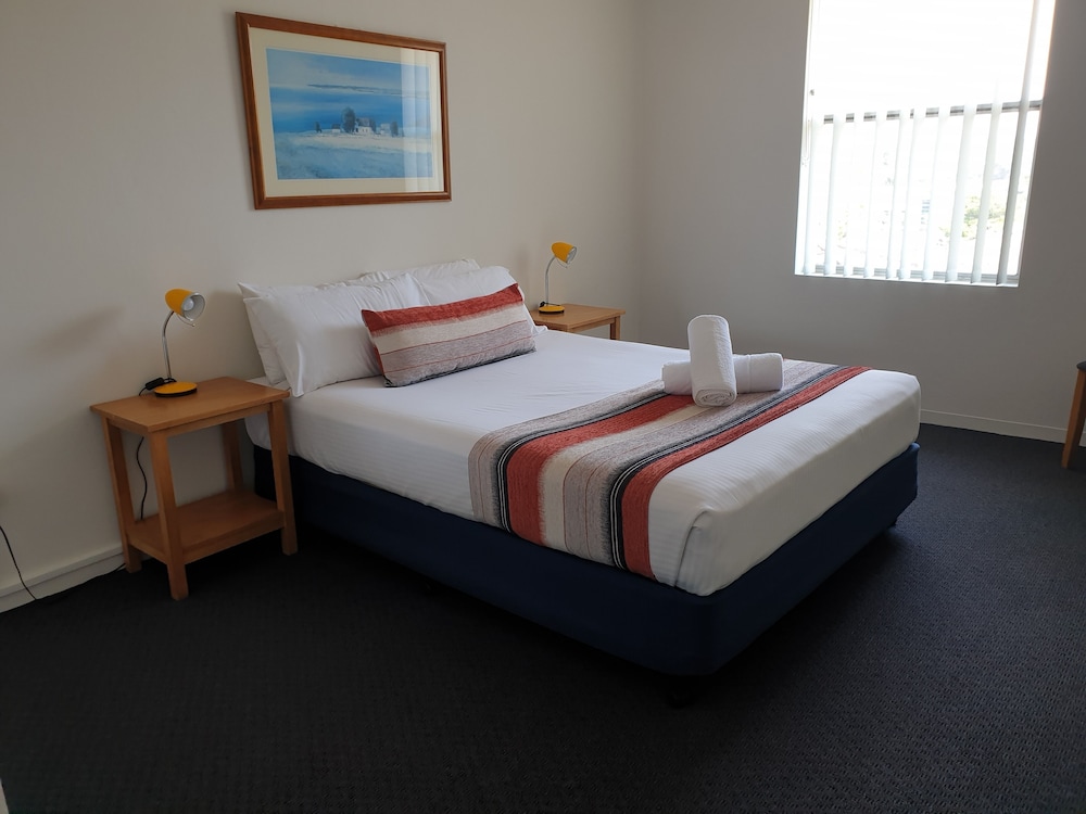 Oxley Cove Apartments