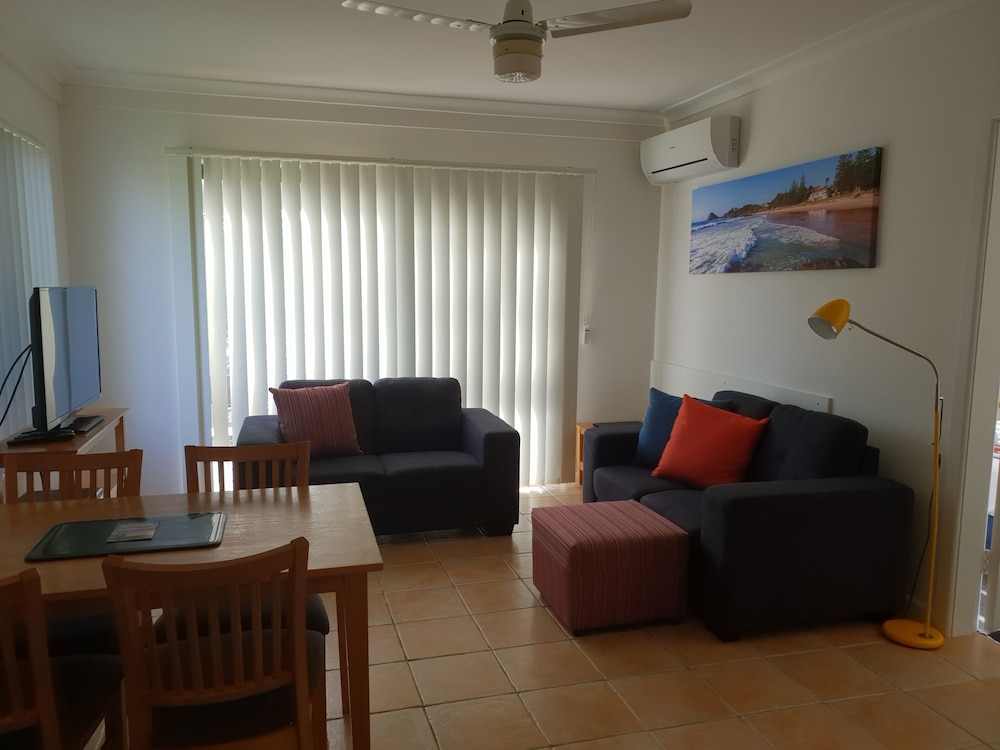 Oxley Cove Apartments