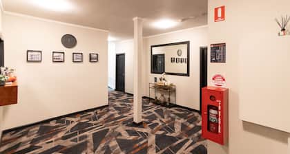 Harp Hotel