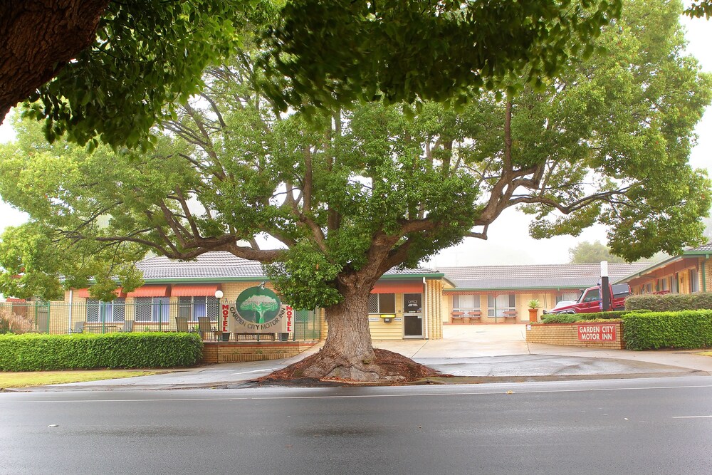 Garden City Motor Inn In Toowoomba Hotel Rates Reviews On Orbitz Featured Image