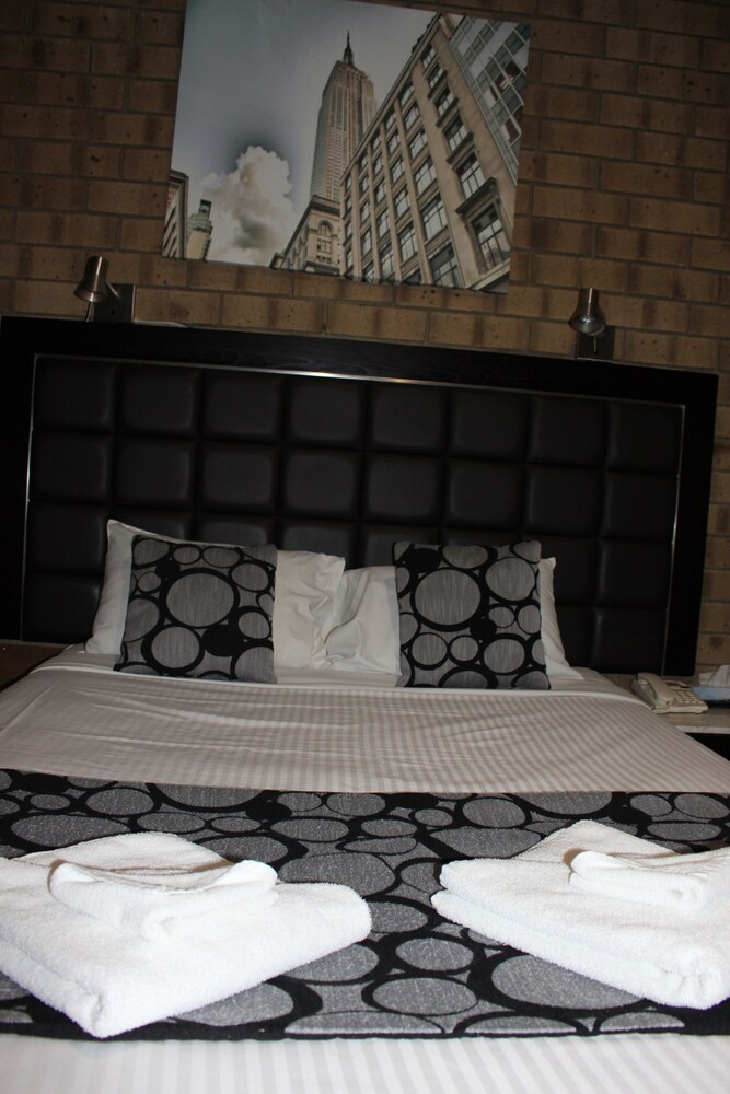 Pavlos Motel