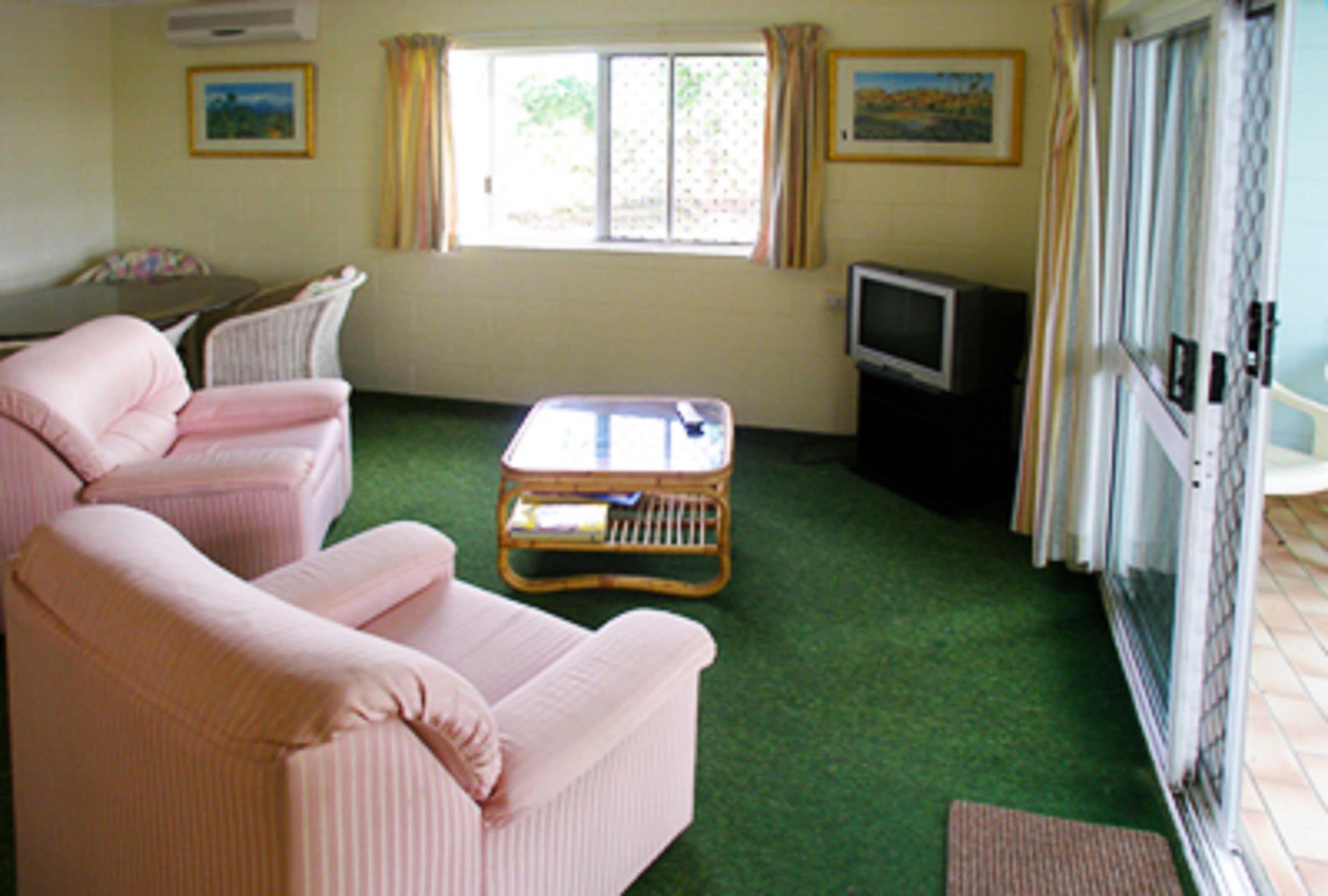 Coral Reef Apartments