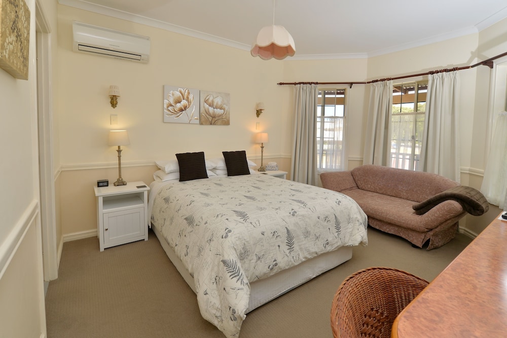 Anchorage Guest House