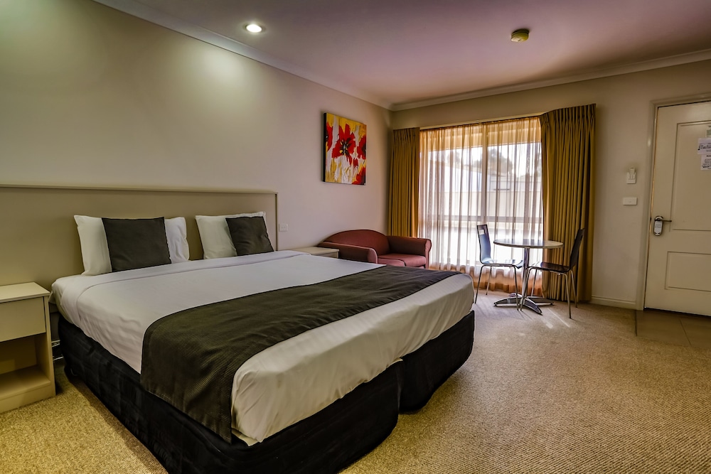 Murray Waters Motor Inn & Apartments