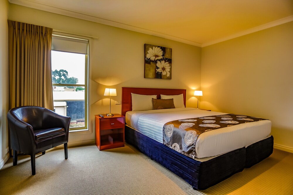 Murray Waters Motor Inn & Apartments