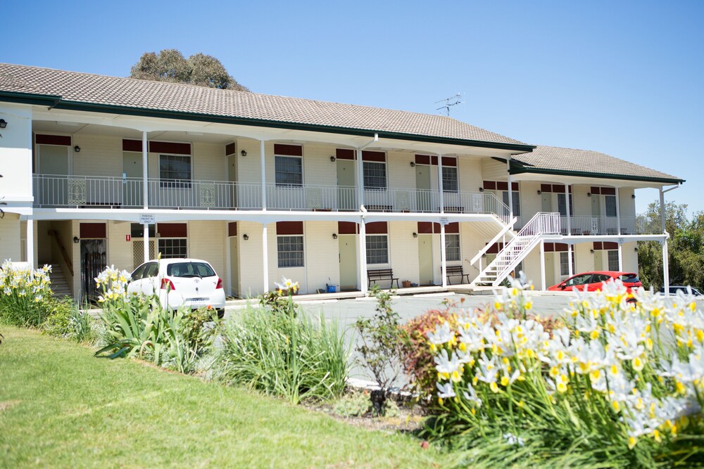 Colonial Lodge Motor Inn Yass